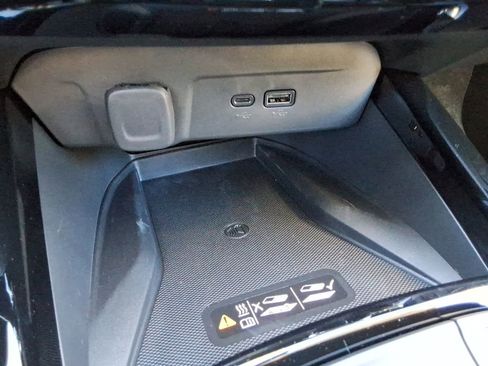 New 2026 Chevrolet Trax ACTIV w/ Sunroof Package FWD image 33