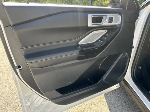Used 2022 Ford Explorer ST w/ Equipment Group 401A image 30