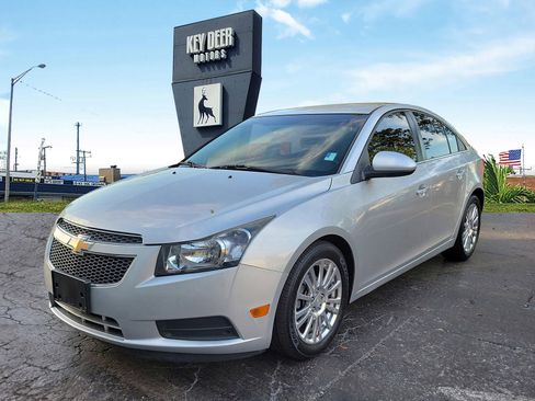 Used 2014 Chevrolet Cruze Eco image 1