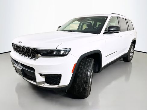 Used 2021 Jeep Grand Cherokee L Limited image 3