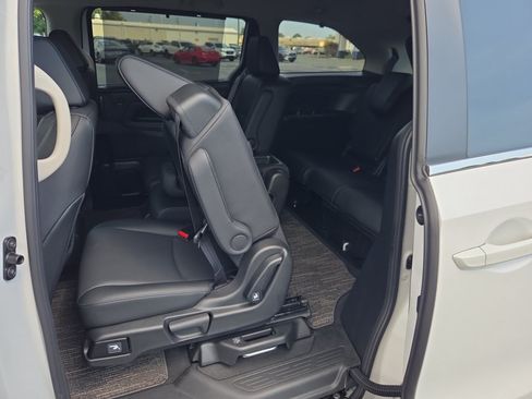 Used 2026 Honda Odyssey EX-L image 30