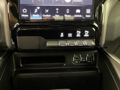 Used 2023 RAM 1500 Big Horn image 33