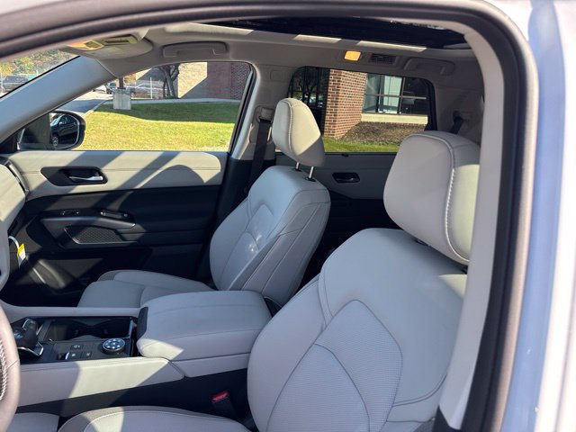 New 2026 Nissan Pathfinder SL AWD/4WD image 55