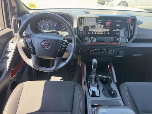 Used 2025 Nissan Frontier PRO-4X AWD/4WD image 12