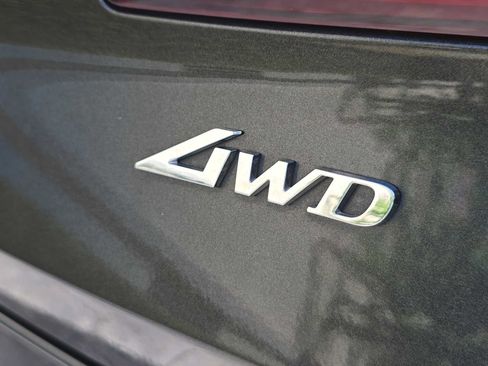 Used 2024 Genesis GV80 2.5T AWD/4WD image 6