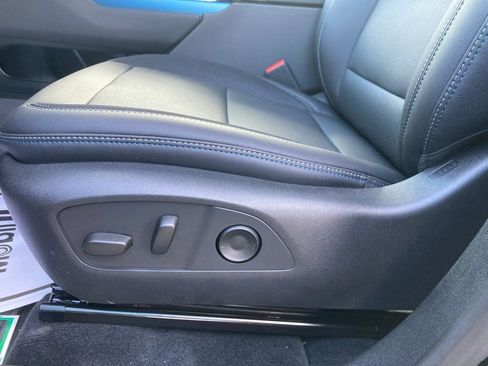 New 2026 Chevrolet Equinox EV LT AWD/4WD image 11