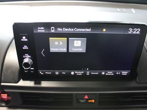 Used 2025 Honda Pilot EX-L image 17