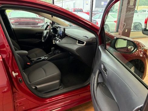 Used 2022 Toyota Corolla LE image 20