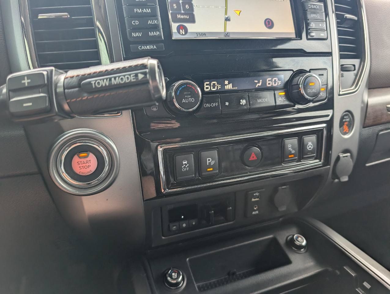 Used 2018 Nissan Titan Platinum Reserve w/ Platinum Utility Package RWD image 19