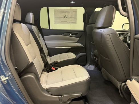 New 2026 Chevrolet Traverse LT w/ Sun and Wheel Package image 18