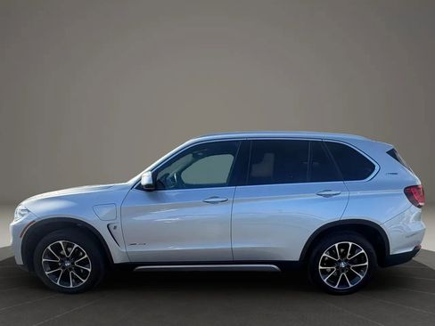 Used 2017 BMW X5 xDrive40e image 8