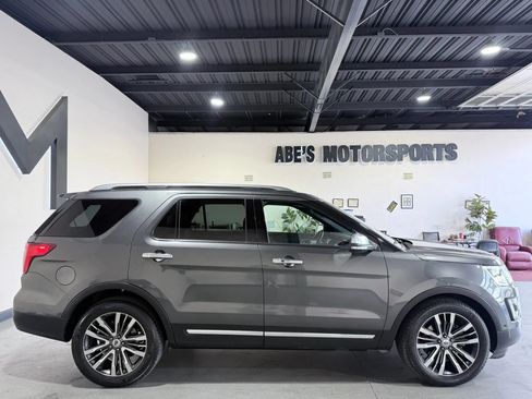 Used 2016 Ford Explorer Platinum AWD/4WD image 5