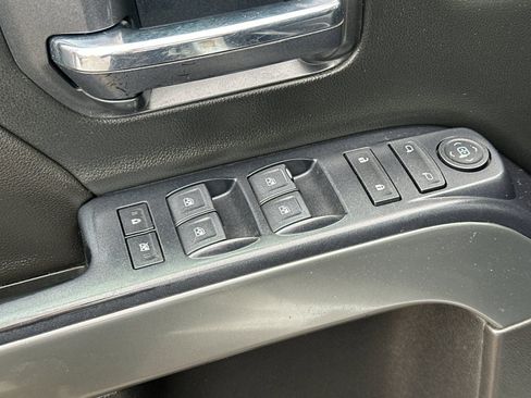 Used 2018 Chevrolet Silverado 2500 LT image 11