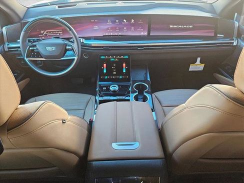 New 2026 Cadillac Escalade Luxury image 16