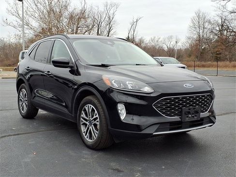 Used 2022 Ford Escape SEL w/ Technology Package image 2