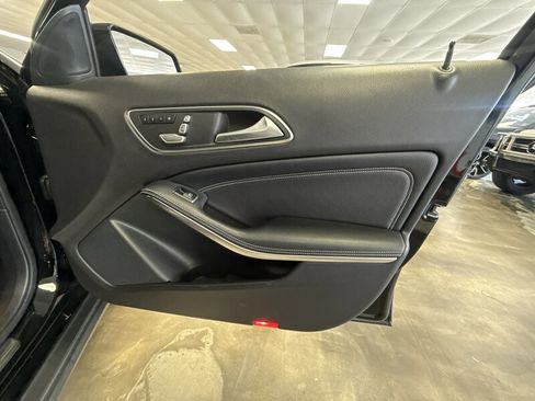 Used 2019 Mercedes-Benz GLA 250 image 15