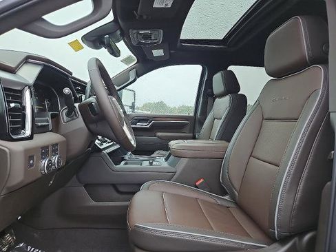 New 2026 GMC Sierra 2500 Denali w/ Denali Reserve Package image 10