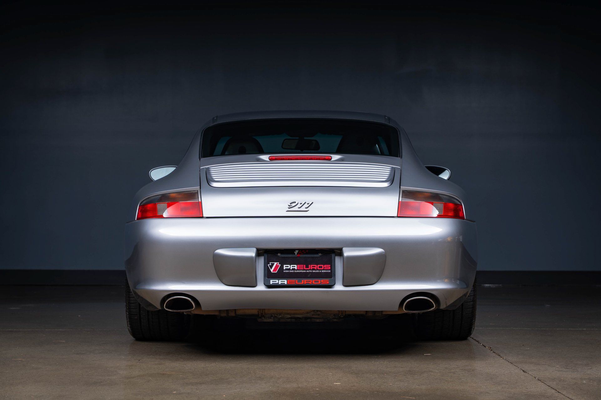 Used 2004 Porsche 911 40th Anniversary RWD image 5