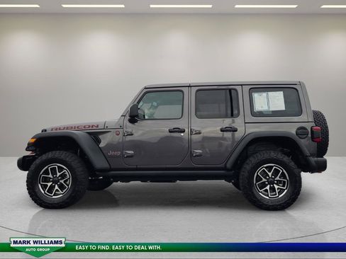 Used 2025 Jeep Wrangler Unlimited Rubicon AWD/4WD image 7