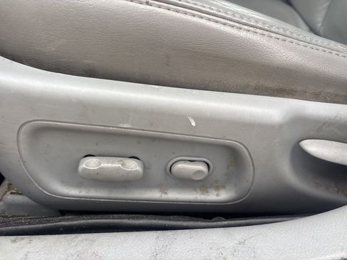 Used 2006 Buick LaCrosse CXL w/ Driver Confidence Package image 9