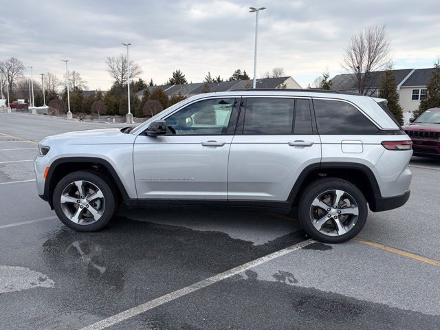 New 2026 Jeep Grand Cherokee Limited AWD/4WD image 4