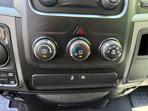 Used 2017 RAM 1500 Express w/ Express Value Package AWD/4WD image 25