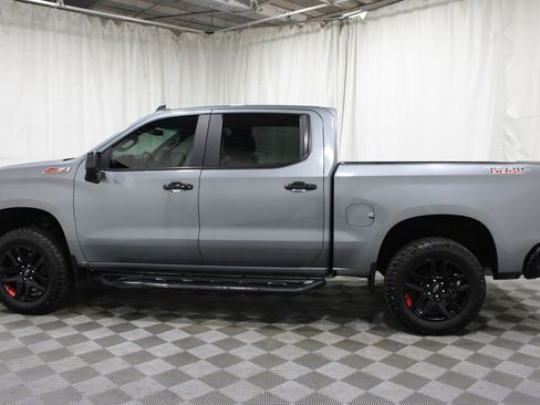 Used 2022 Chevrolet Silverado 1500 LT Trail Boss w/ LT Trail Boss Premium Package AWD/4WD image 32