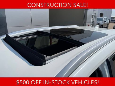 Used 2023 Nissan Rogue SV w/ SV Premium B Package AWD/4WD image 3