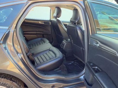 Used 2018 Ford Fusion Energi SE image 26