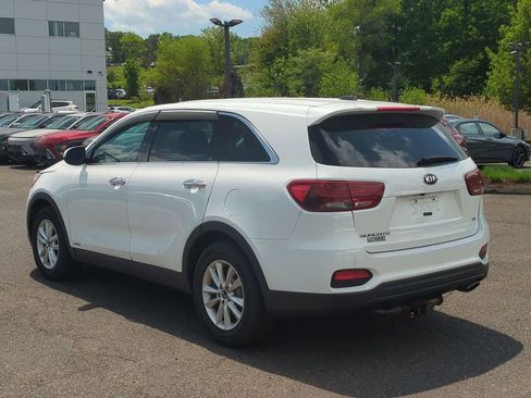 Used 2019 Kia Sorento AWD V6 image 5