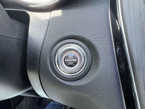 Used 2021 Mercedes-Benz C 300 4MATIC Sedan image 30