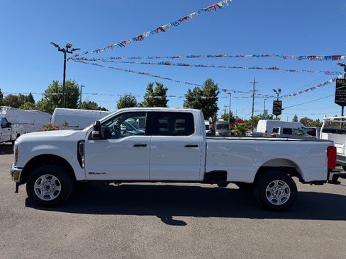 Used 2026 Ford F250 XLT AWD/4WD image 5