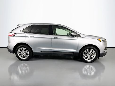 Used 2024 Ford Edge Titanium w/ Equipment Group 301A AWD/4WD image 4