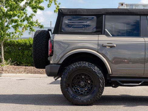 Used 2025 Ford Bronco Outer Banks AWD/4WD image 24