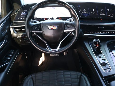 Used 2024 Cadillac Escalade V w/ LPO, ONYX Package image 16