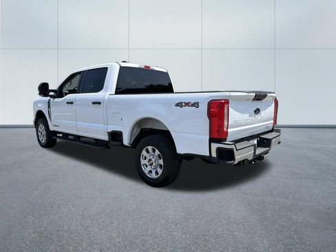 Used 2024 Ford F250 XLT AWD/4WD image 7