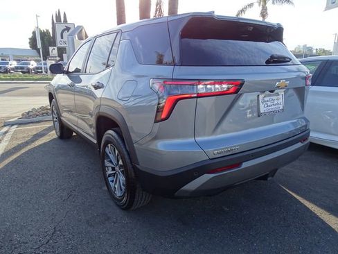 Used 2025 Chevrolet Equinox LT w/ Safety and Technology Package image 2