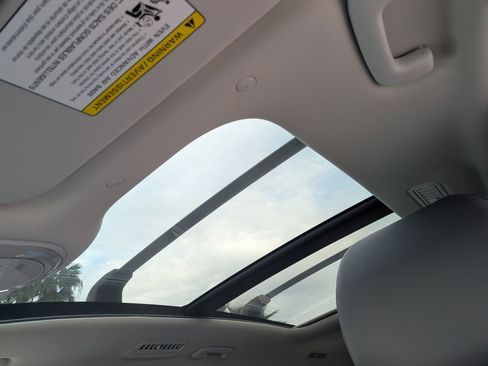 New 2026 Hyundai Ioniq 9 Limited image 19