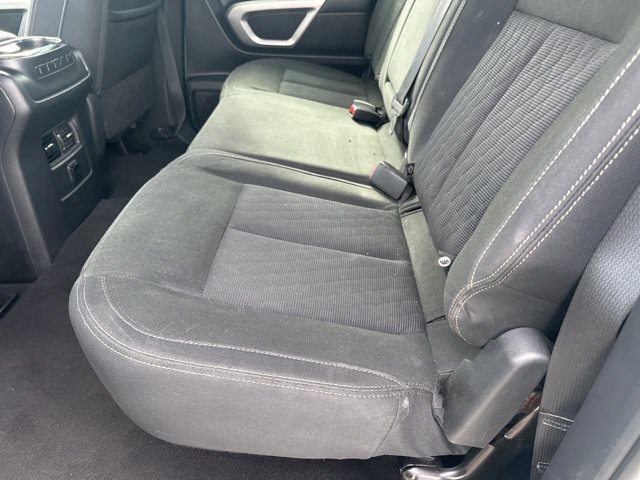 Used 2018 Nissan Titan SV w/ SV Convenience Package RWD image 15