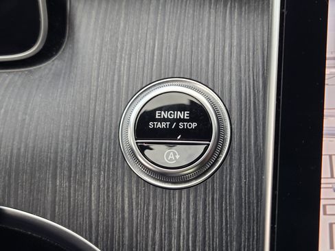 Certified 2024 Mercedes-Benz C 300 Sedan image 21