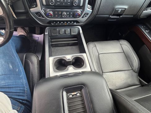 Used 2018 GMC Sierra 1500 SLT AWD/4WD image 14