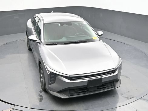 Used 2025 Kia K4 FWD image 28