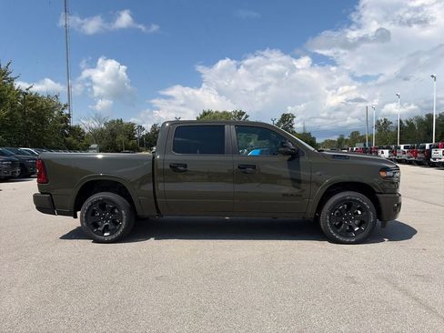 New 2027 RAM 1500 4x4 Crew Cab image 5