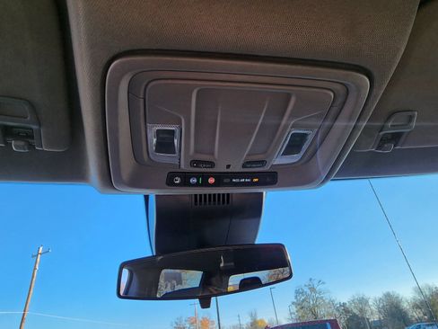 Certified 2023 Chevrolet Silverado 1500 Custom AWD/4WD image 21