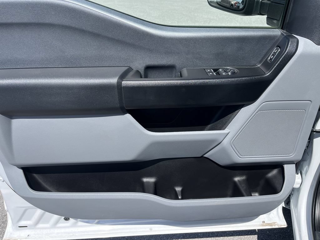 New 2025 Ford F250 XL w/ F-250 >10K GVWR Package RWD image 18