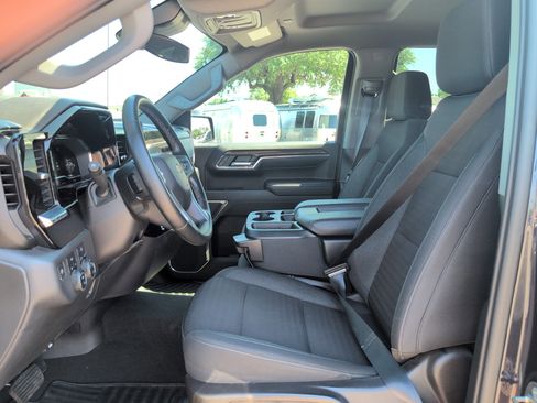 Used 2024 Chevrolet Silverado 1500 LT AWD/4WD image 13