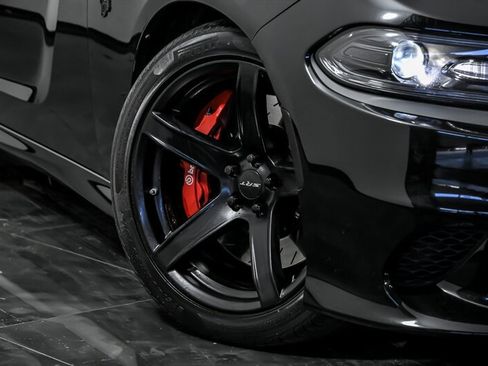 Used 2018 Dodge Charger SRT Hellcat image 3