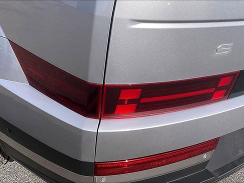 Used 2024 Hyundai Santa Fe Limited image 27