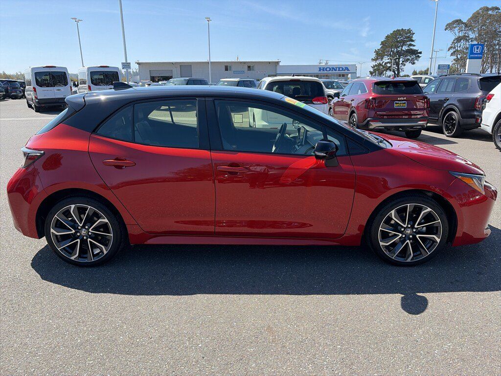 Used 2020 Toyota Corolla XSE FWD image 7