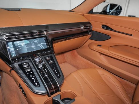 New 2026 Aston Martin V8 Vantage Coupe image 19